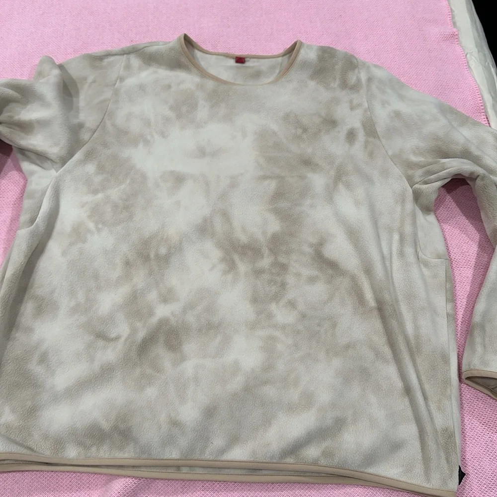 Lululemon sweatshirt women’s XL cream fleece crew pullover tie dye sweater